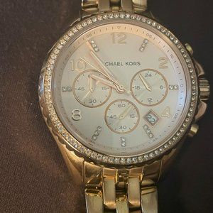 Michael Kors Pilot Chronograph Watch (need 5inch wrist, no extra links)